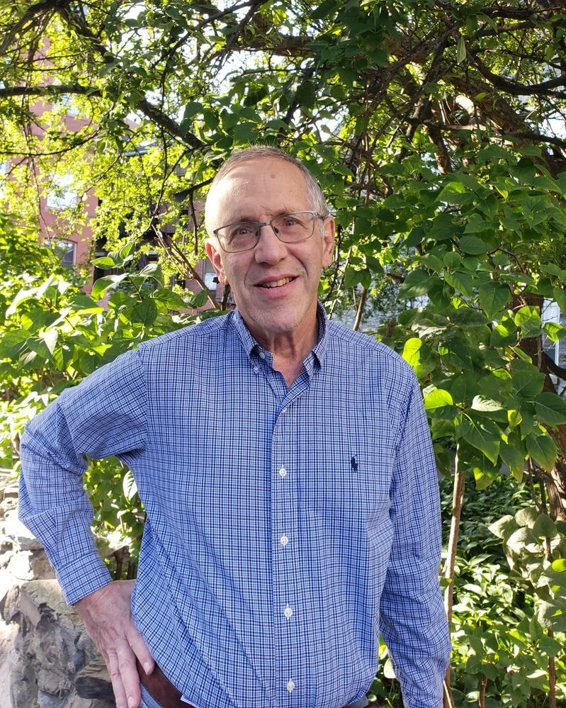Peter  Clenott